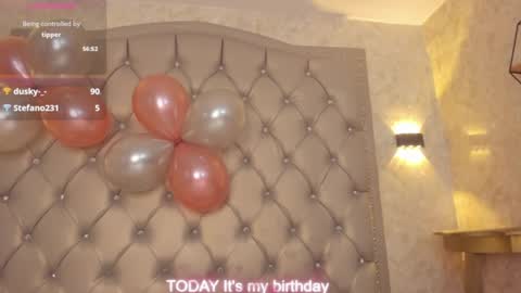 Snapshot of dayra_angels chatting on 02-27-25, 07:23 DAYRA ANGELS online show from 02-27-25, 07:23