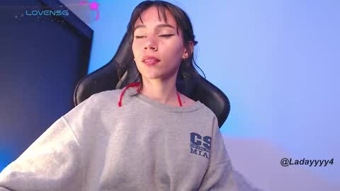 Snapshot of dayycass chatting on 02-14-25, 04:04 Dayana online show from 02-14-25, 04:04