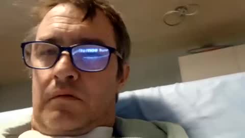 Snapshot of dazzill chatting on 01-18-25, 06:43 Dazzill online show from 01-18-25, 06:43