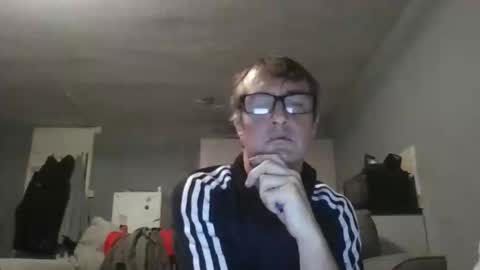 Snapshot of dazzill chatting on 11-03-25, 09:59 Dazzill online show from 11-03-25, 09:59