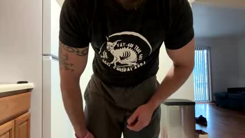 Snapshot of dblum75 chatting on 03-01-26, 01:02 dblum75 online show from 03-01-26, 01:02