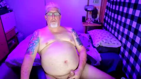 Snapshot of dcoop7869 chatting on 01-16-26, 12:25 B online show from 01-16-26, 12:25