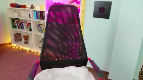 Shari online show from 01-13-26, 06:18