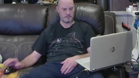 want girl to play with me online show from 12-21-25, 04:36