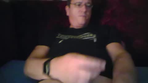 Play with me while I watch you german handsome squirtlover love small girls small tits big clit cut c2c shaved online show from 04-19-26, 06:10