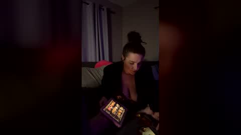 Snapshot of dddmilf24 chatting on 01-14-26, 06:19 dddmilf24 online show from 01-14-26, 06:19