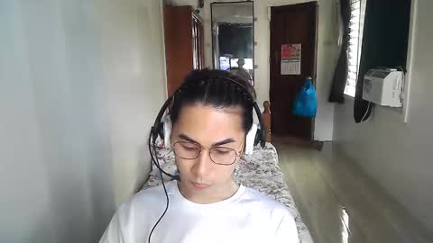 Snapshot of ddemorito10 chatting on 05-25-26, 10:27 Targanyen13 online show from 05-25-26, 10:27