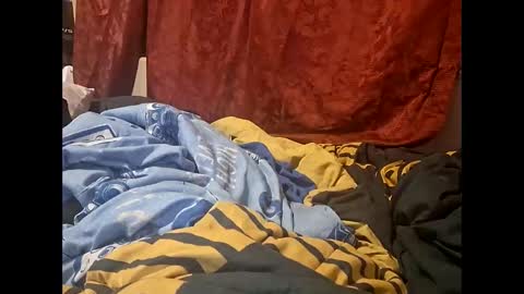 Snapshot of deadbirdink8o8 chatting on 02-06-26, 07:12 deadbirdink8o8 online show from 02-06-26, 07:12