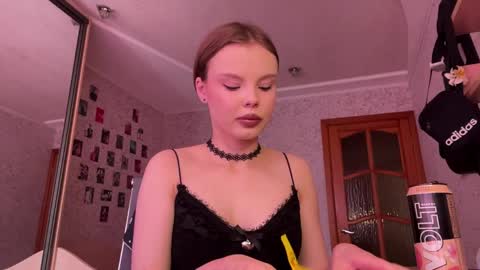 Dee online show from 05-31-26, 09:05
