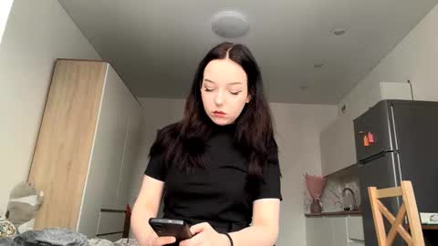 Snapshot of deannabonefield chatting on 12-15-25, 06:06 I am Hannah ntmu online show from 12-15-25, 06:06