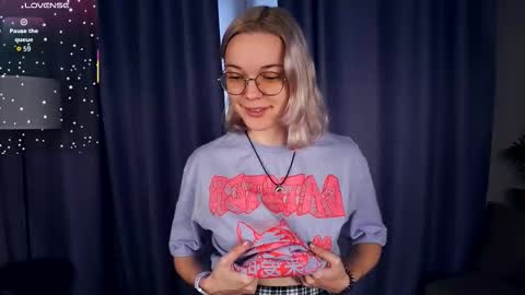 Charlie 18yo online show from 10-28-25, 05:33