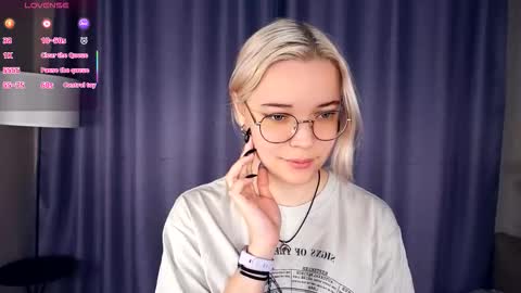 Charlie 18yo online show from 11-27-25, 05:53