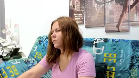 Snapshot of dear_hollyy chatting on 06-30-26, 01:06 Holly online show from 06-30-26, 01:06