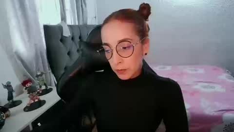 Snapshot of dear_juliet chatting on 09-08-25, 10:31 Juliet online show from 09-08-25, 10:31