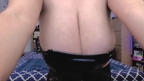 Rayna online show from 11-26-25, 09:38