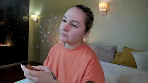 Debbie Mon Tue Fri Sun Sat GMT 3 1000am - 0400pm  online show from 12-24-24, 10:06