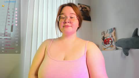 Snapshot of debbiewood chatting on 10-19-25, 05:19 DeboraDebbieDee online show from 10-19-25, 05:19