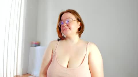 Snapshot of debbiewood chatting on 07-10-26, 05:12 DeboraDebbieDee online show from 07-10-26, 05:12