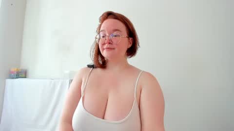 Snapshot of debbiewood chatting on 07-25-26, 05:16 DeboraDebbieDee online show from 07-25-26, 05:16