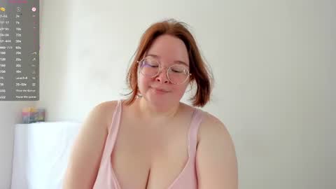 Snapshot of debbiewood chatting on 07-31-26, 06:02 DeboraDebbieDee online show from 07-31-26, 06:02