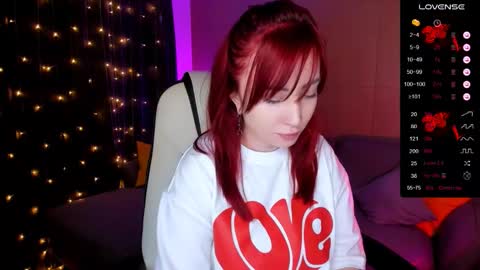 Snapshot of deborah_moore chatting on 12-15-25, 02:16 Debora online show from 12-15-25, 02:16