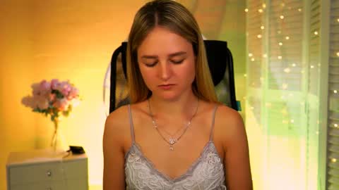 Debora online show from 04-11-26, 03:33