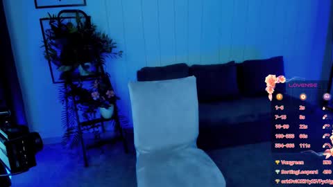 Snapshot of deca_dance chatting on 03-12-25, 08:20 Ask me online show from 03-12-25, 08:20