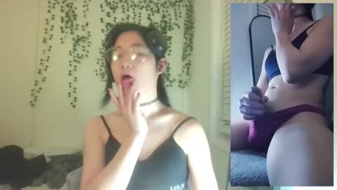 Snapshot of deciduousdoll chatting on 11-29-25, 06:49 deciduousdoll online show from 11-29-25, 06:49