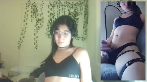 Snapshot of deciduousdoll chatting on 11-30-25, 06:39 deciduousdoll online show from 11-30-25, 06:39