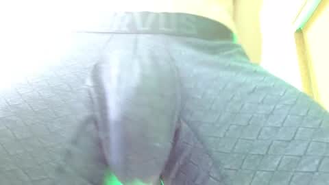 Snapshot of deconrios chatting on 12-24-24, 06:33 Santiago online show from 12-24-24, 06:33