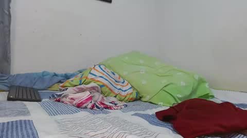 Snapshot of deconrios chatting on 02-07-25, 04:06 Santiago online show from 02-07-25, 04:06