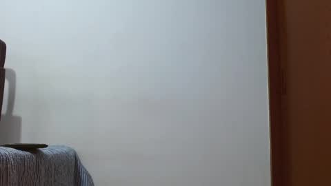 Snapshot of deconrios chatting on 02-28-25, 09:44 Santiago online show from 02-28-25, 09:44