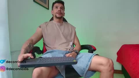 Santiago online show from 12-19-25, 10:06