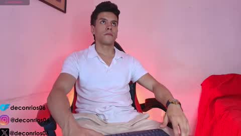 Santiago online show from 03-15-26, 01:44