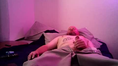 Snapshot of decoyx5o5 chatting on 02-19-26, 10:06 decoyx5o5 online show from 02-19-26, 10:06