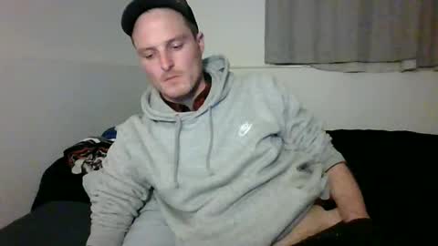 Dee4dayz online show from 04-19-26, 03:06