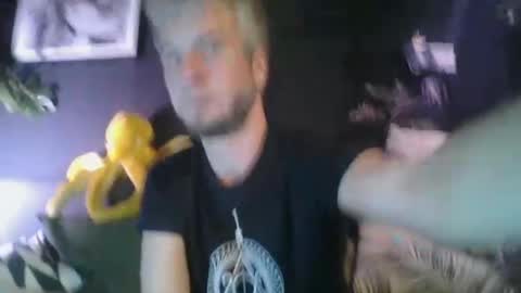 Snapshot of deebo1987 chatting on 01-04-25, 11:38 Deen online show from 01-04-25, 11:38