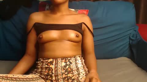 Dee online show from 02-10-26, 07:40