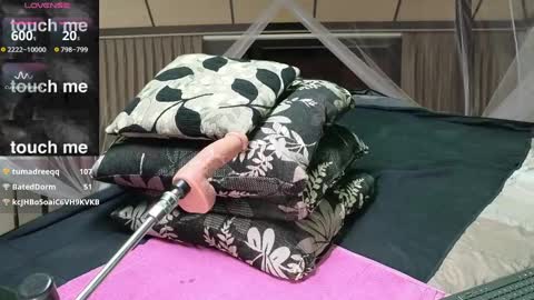 Snapshot of deeplyasian chatting on 03-09-25, 10:08 Deeply Asian style... Nice to meet you thumb up me please help us. online show from 03-09-25, 10:08