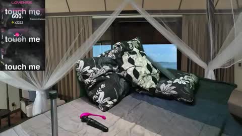 Snapshot of deeplyasian chatting on 11-17-25, 05:41 Deeply Asian style... Nice to meet you thumb up me please help us. online show from 11-17-25, 05:41