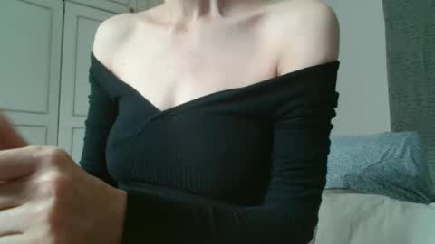 KamiDevi online show from 09-27-25, 02:22