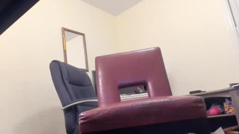 Snapshot of deeznutz343 chatting on 12-13-24, 04:00 Deez Nutz online show from 12-13-24, 04:00