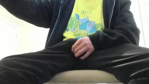 Snapshot of deeznutz343 chatting on 02-18-25, 03:21 Deez Nutz online show from 02-18-25, 03:21