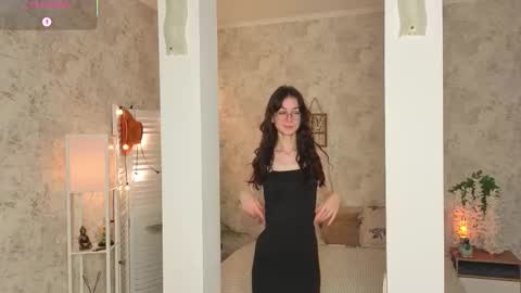 Amy online show from 10-11-25, 08:40