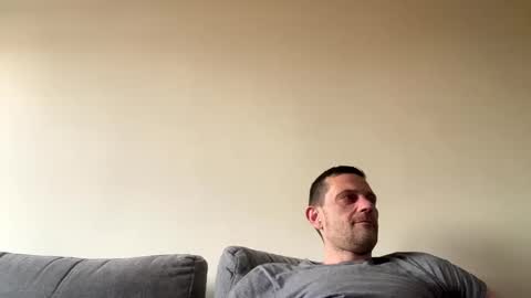 Defloy online show from 01-01-25, 12:33