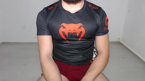 Snapshot of defuego_ chatting on 01-02-25, 11:31 defuego online show from 01-02-25, 11:31