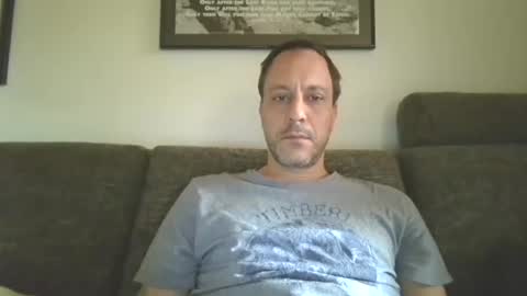 Snapshot of degrandis chatting on 01-05-25, 01:58 Luka Magic online show from 01-05-25, 01:58