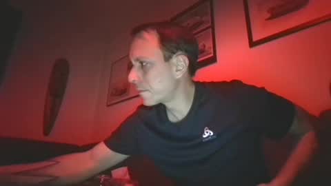 Snapshot of degrandis chatting on 01-11-25, 11:46 Luka Magic online show from 01-11-25, 11:46