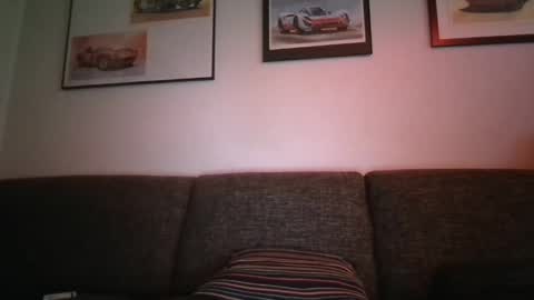 Snapshot of degrandis chatting on 09-14-25, 04:17 Luka Magic online show from 09-14-25, 04:17