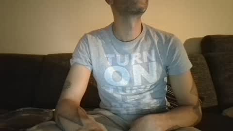 Snapshot of degrandis chatting on 11-16-25, 05:29 Luka Magic online show from 11-16-25, 05:29